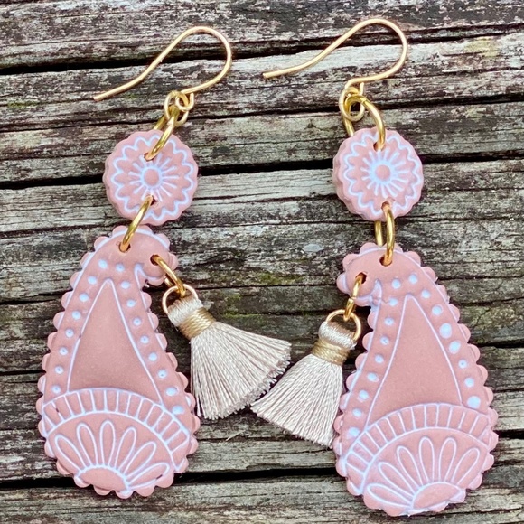 Handcrafted earrings - Picture 1 of 1